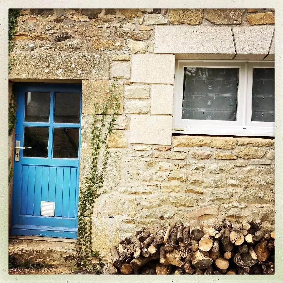 Authentique Maison De Pecheur Au Coeur D'Un Hameau Crozon