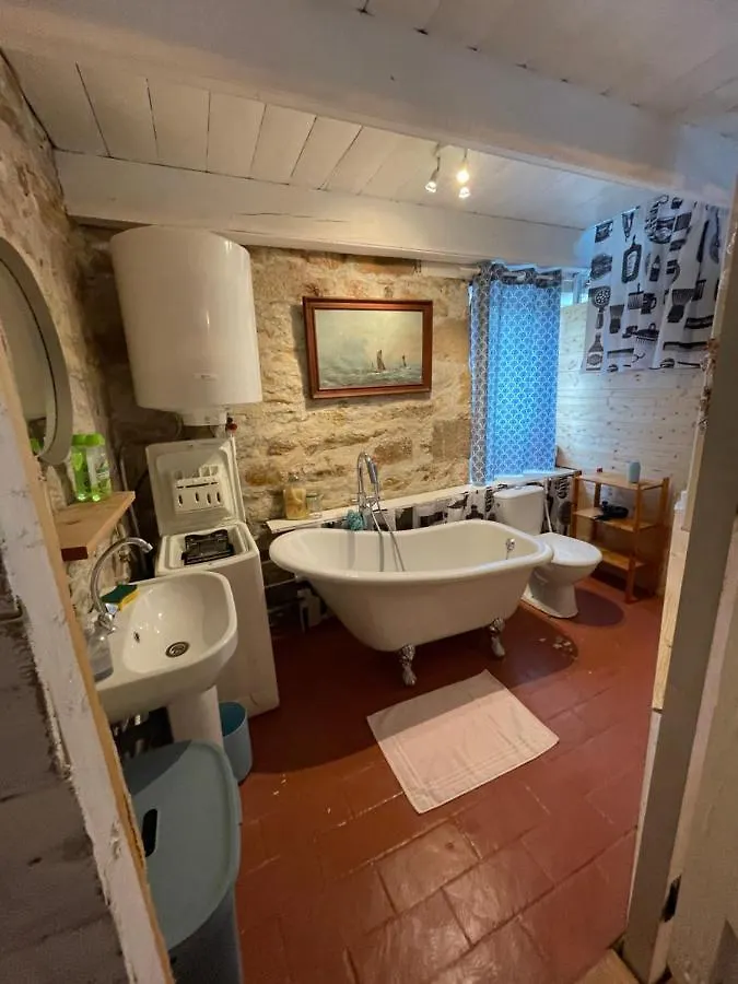 Holiday home Authentique Maison De Pecheur Au Coeur D'Un Hameau Crozon